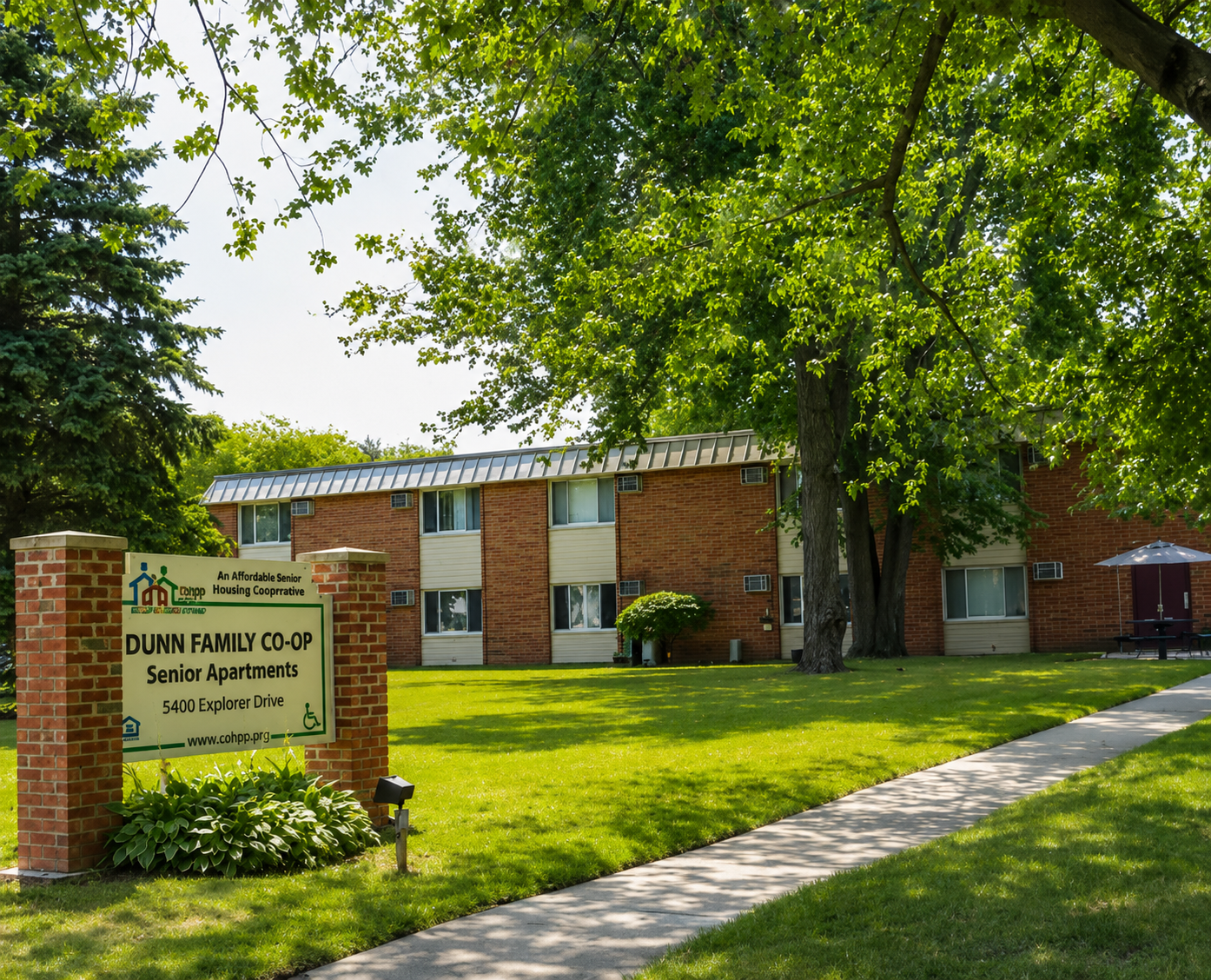 Dunn Family Apartments, Centerline MI
